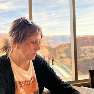 Meet your Posher, Kim james